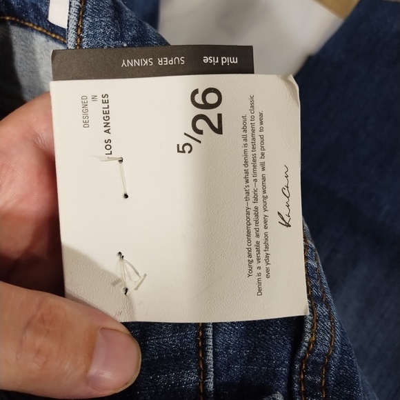 Kancan‎ Midrise Super Skinny Destructed Boho Festival Vacation Casual Jeans 5/26 - Picture 6 of 6